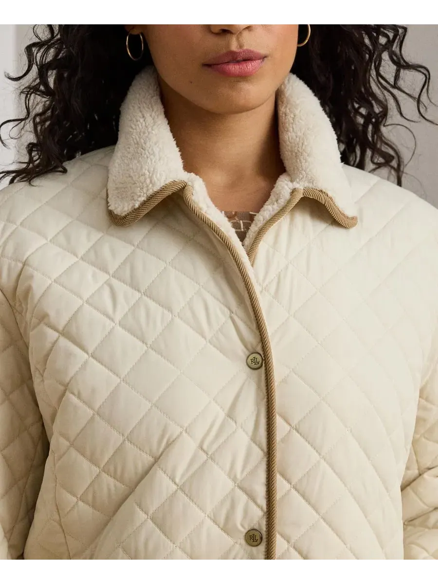 Стеганая куртка с воротником из искусственного меха Plus Size Lauren Ralph Lauren — изображение 3 из 5, кремовый