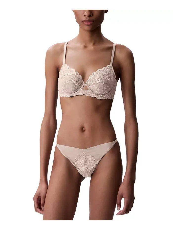 Женский бюстгальтер Sensual Stretch с кружевом, без косточек, полного покрытия QF8120 Calvin Klein — изображение 3 из 5, кедр