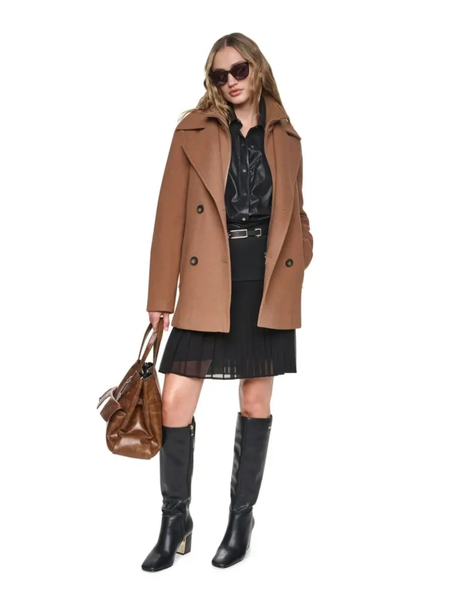 Пальто-тренчкот женское двубортное с длинным рукавом DKNY — изображение 3 из 7, бежевый