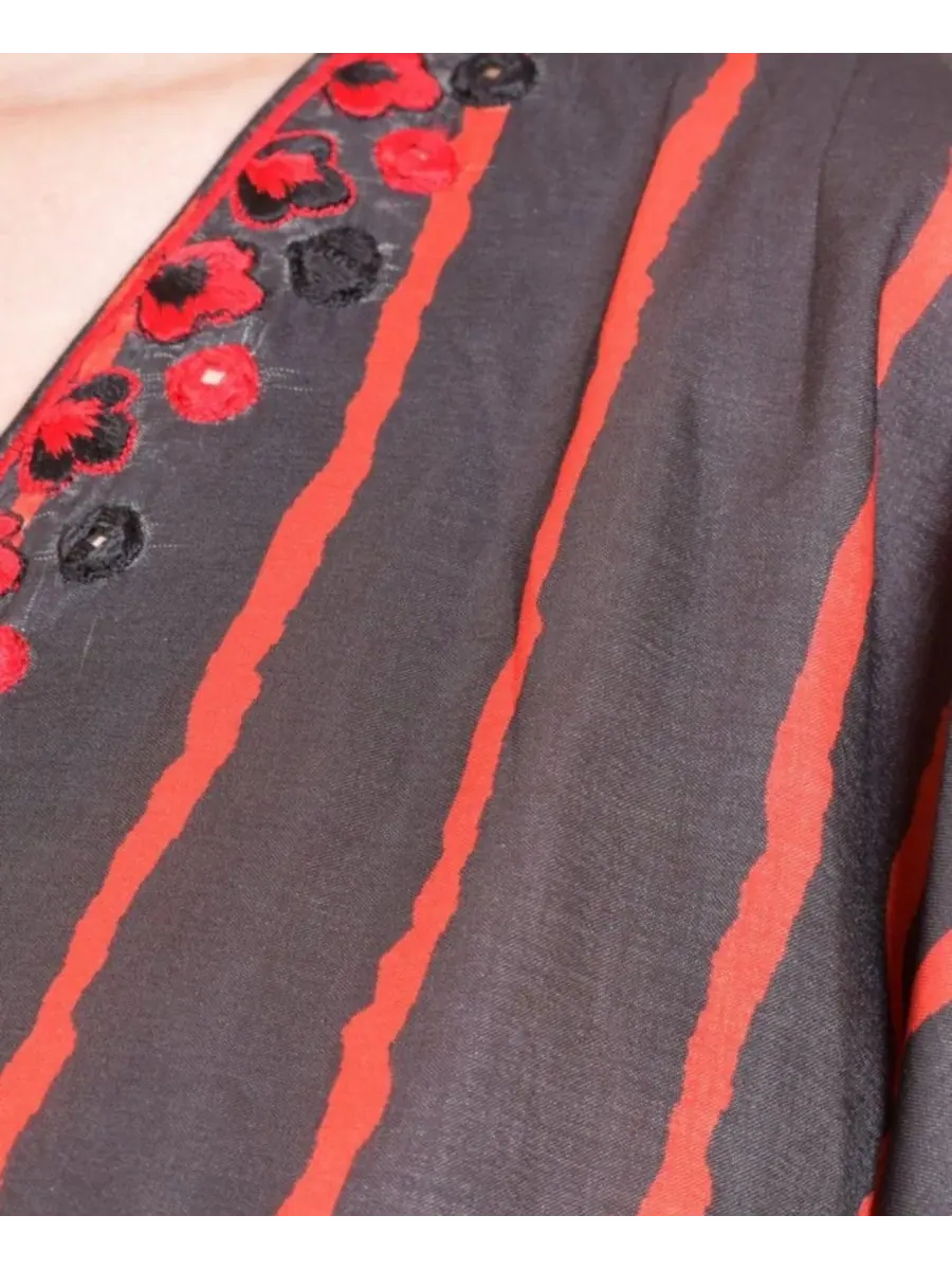 Женский кафтан-туника с принтом, модель Stripe Floral Embroidered Boho RAAS — изображение 6 из 6, черный красный