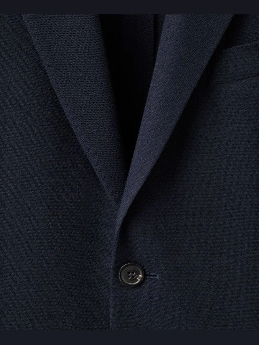 Мужской пиджак Slim Fit из шерсти MANGO — изображение 8 из 8, темно-синий