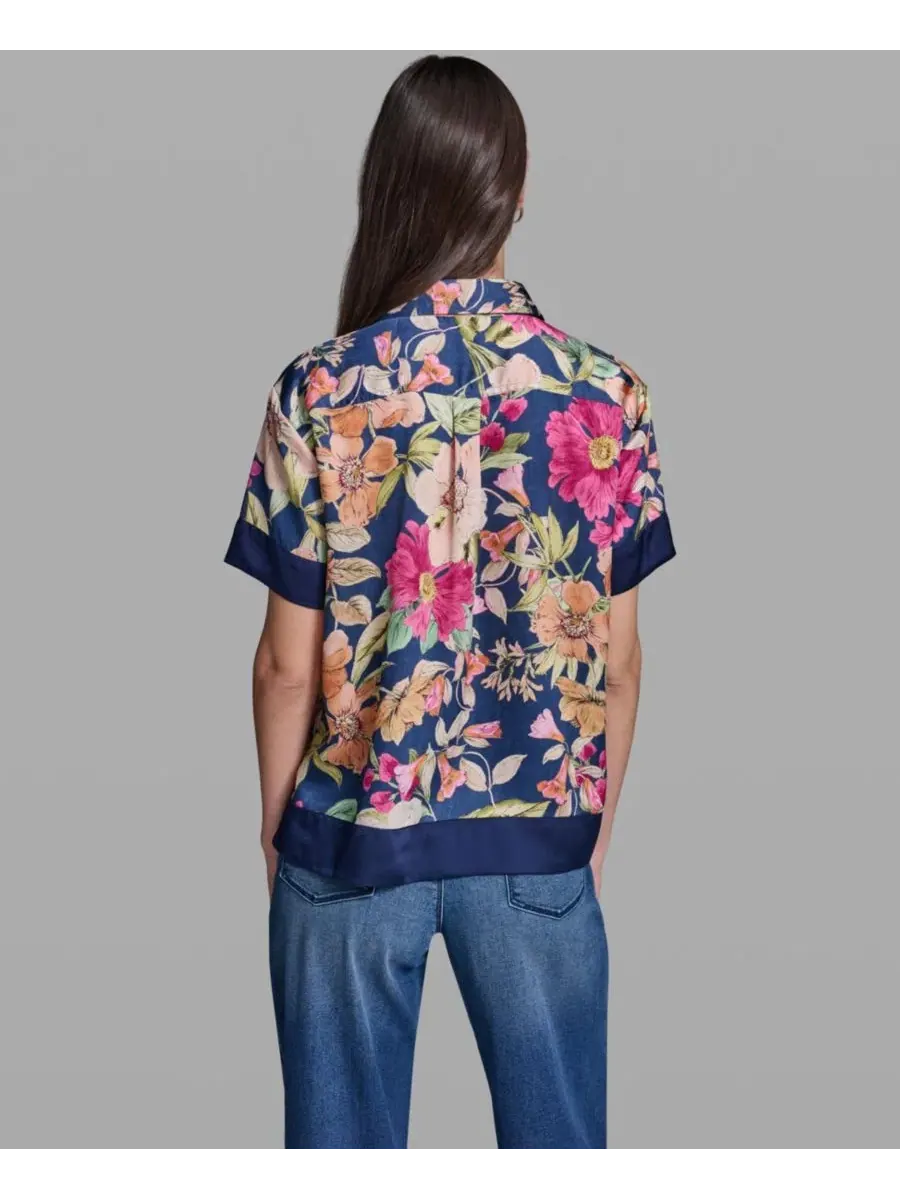 Рубашка с коротким рукавом и принтом, модель Camp Shirt KARL LAGERFELD PARIS — изображение 4 из 6, светлый мульти