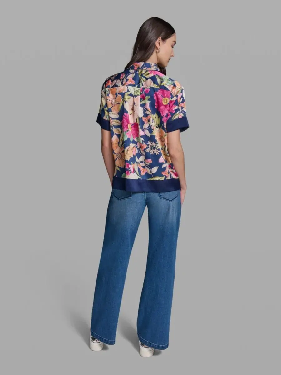 Рубашка с коротким рукавом и принтом, модель Camp Shirt KARL LAGERFELD PARIS — изображение 5 из 6, светлый мульти