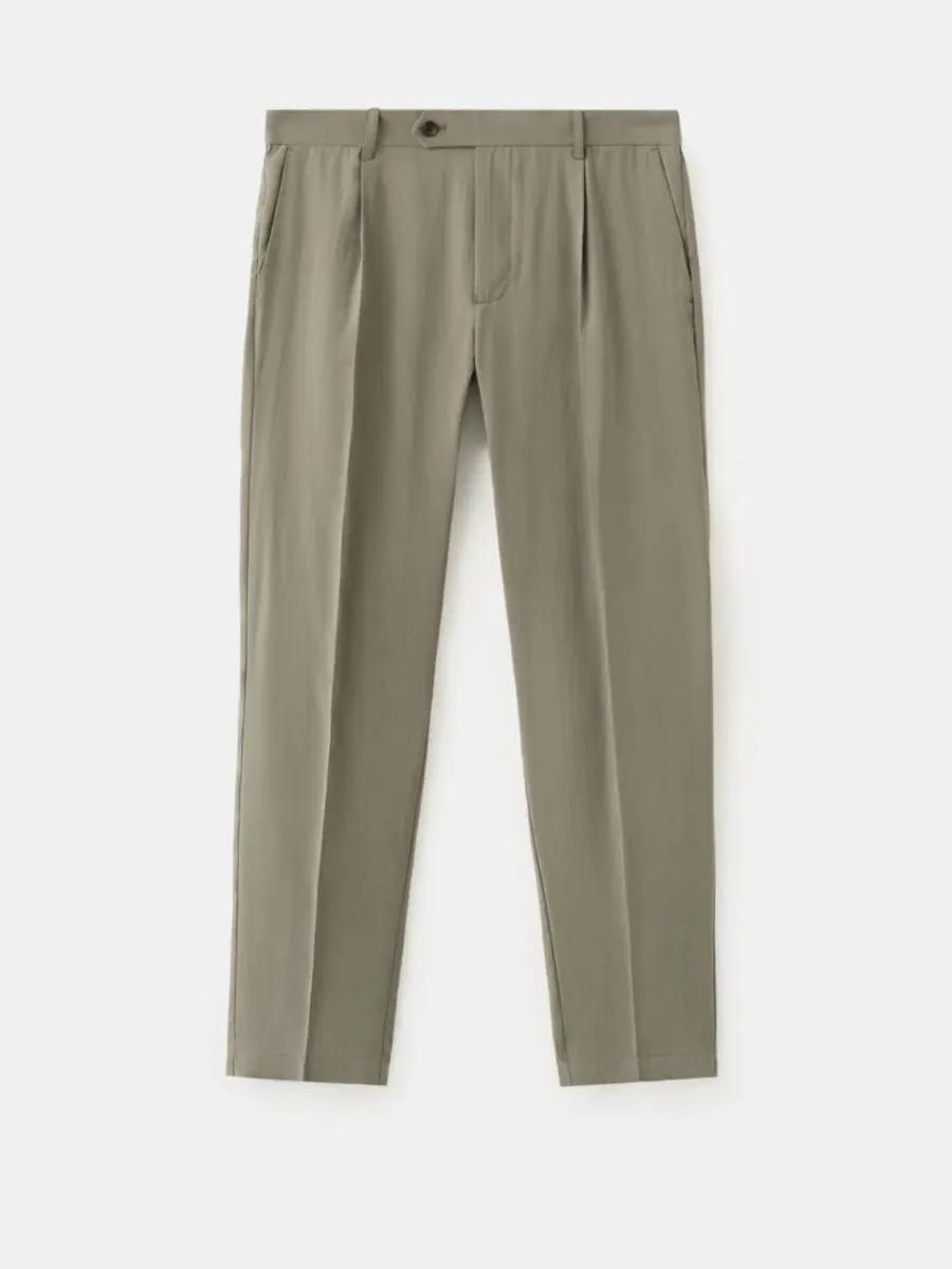 Брюки классические со складками, модель Regular-Fit Pleated MANGO