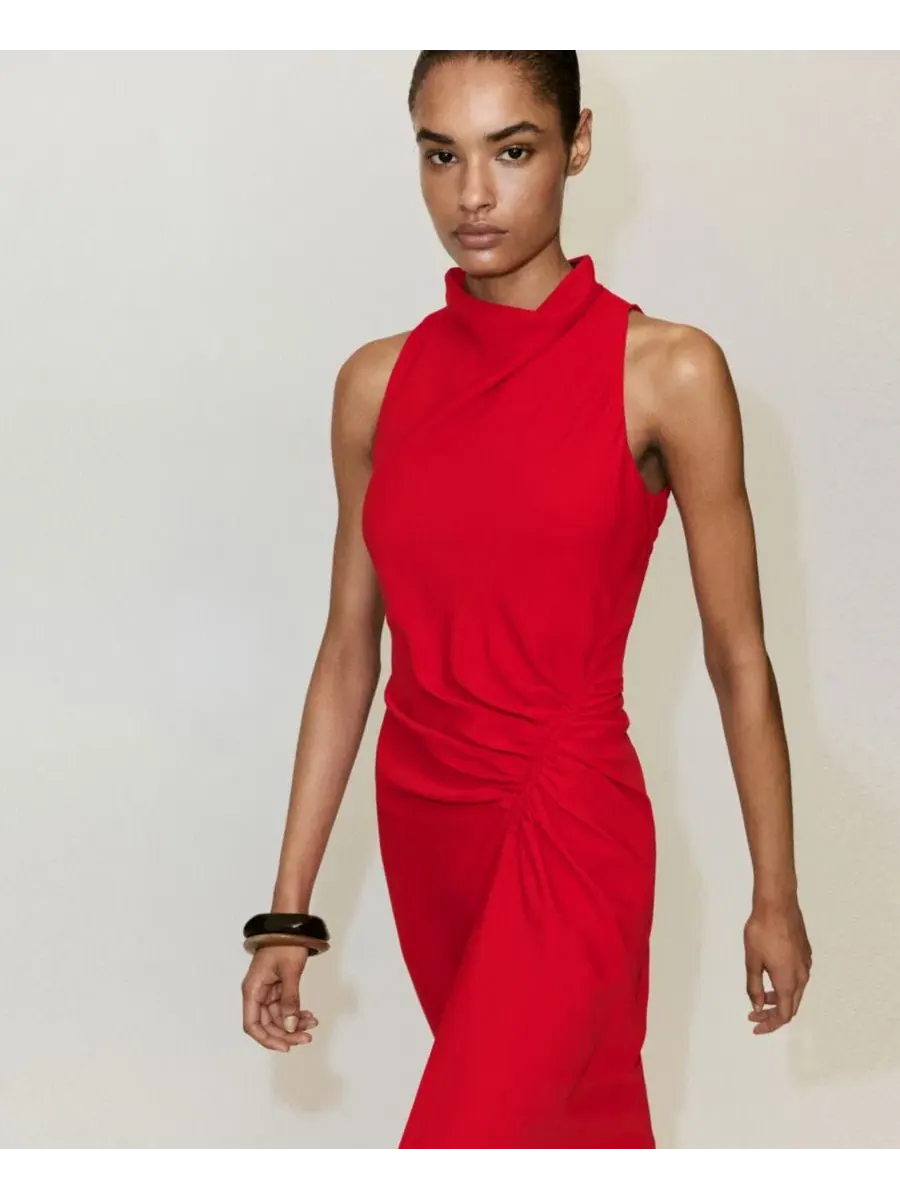 Платье с драпированным вырезом, модель Draped Neckline Ruched Dress MANGO — изображение 2 из 6, красный