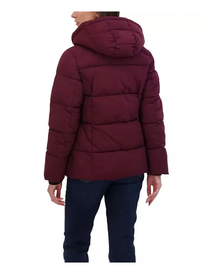 Женская короткая эластичная стеганая куртка с капюшоном Sebby Collection — изображение 2 из 3, бордовый