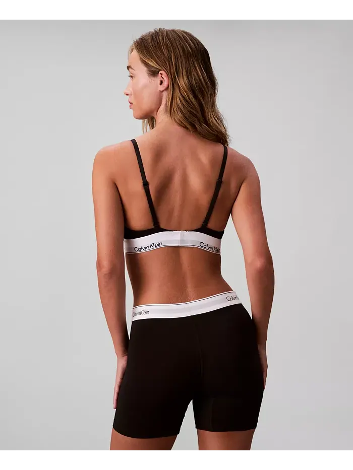 Женские трусы-боксеры Icon из хлопка и модала QF8528 Calvin Klein — изображение 3 из 6, черный
