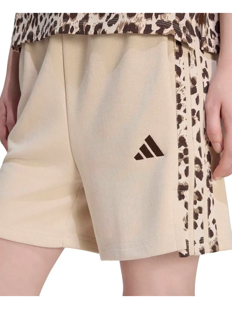Шорты с принтом и 3 полосками Seasonal Essentials adidas — изображение 3 из 5, мульти