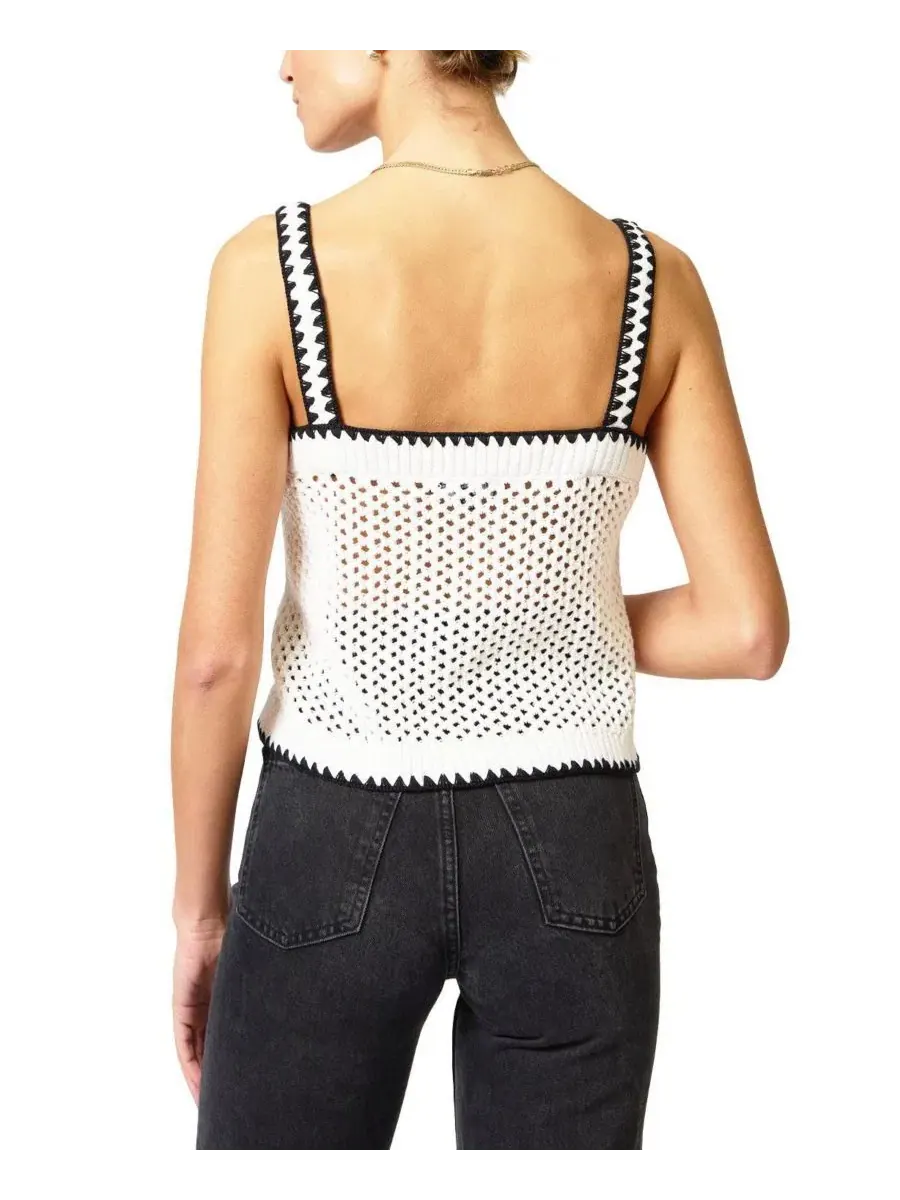 Женский вязаный жилет с ажурным узором, модель Noa Crochet Button Central Park West — изображение 3 из 3