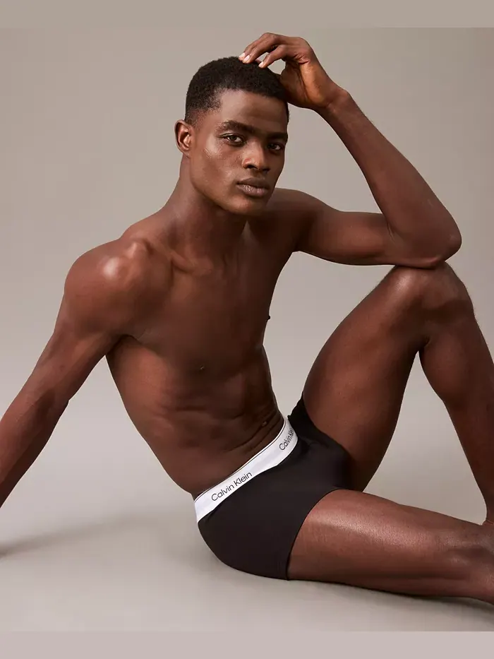 Мужские трусы-боксеры Icon Stretch Low Rise, 3 шт Calvin Klein — изображение 4 из 6, черный