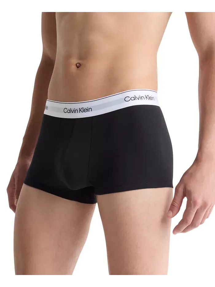 Мужские трусы-боксеры Icon Stretch Low Rise, 3 шт Calvin Klein — изображение 6 из 6, черный