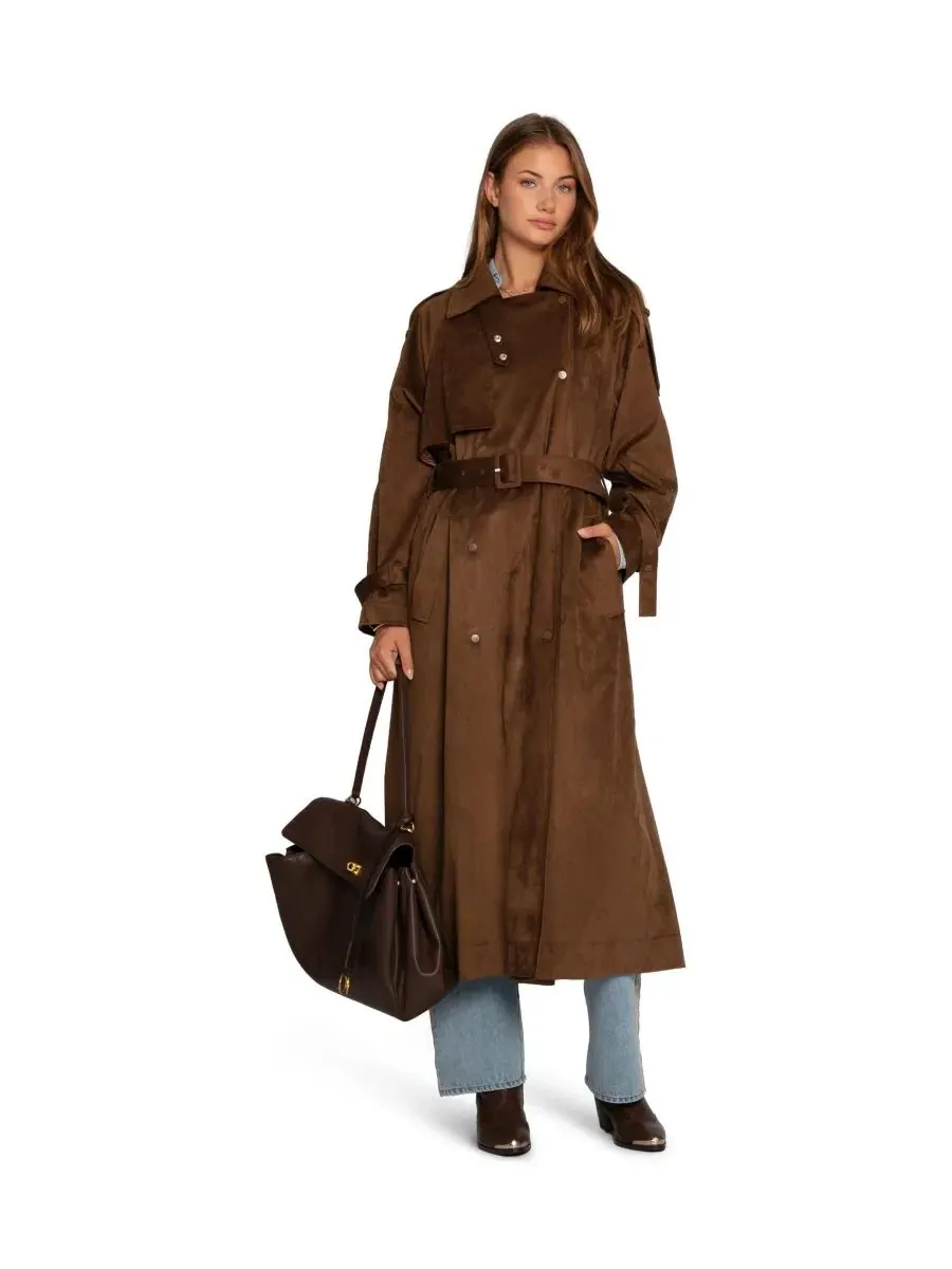 Плащ длиной 132 см с поясом Long Lost Lover Soft Maxi Trench Belle & Bloom — изображение 5 из 6, коричневый
