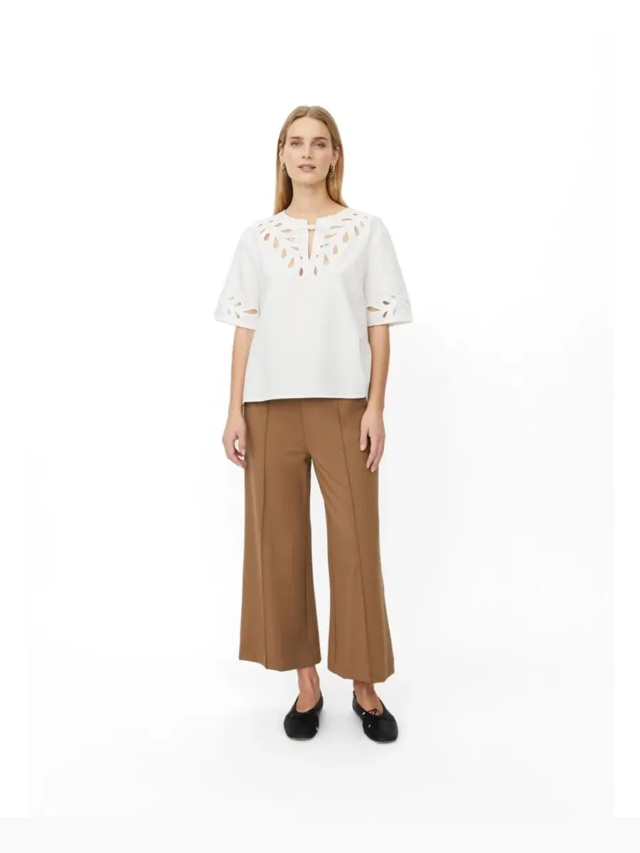 Блуза с завязками и ажурной отделкой MaDyselle Cutwork Detail Blouse Masai Copenhagen — изображение 2 из 6, белый
