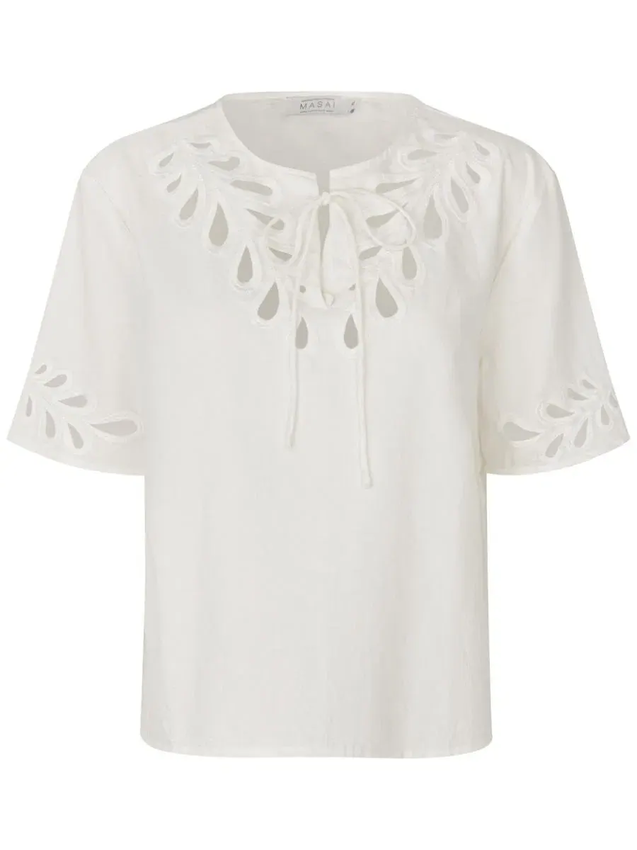 Блуза с завязками и ажурной отделкой MaDyselle Cutwork Detail Blouse Masai Copenhagen — изображение 6 из 6, белый