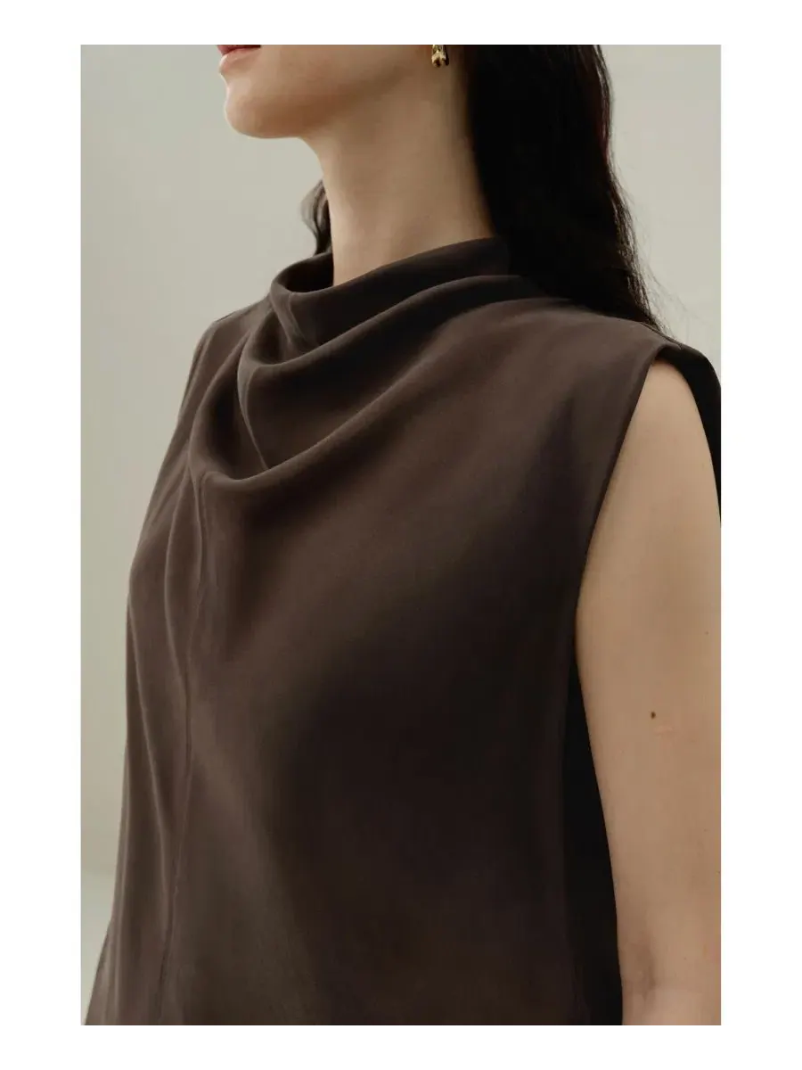 Женский топ без рукавов из шелкового хаботая, модель Silk Suede LILYSILK — изображение 7 из 8, коричневый