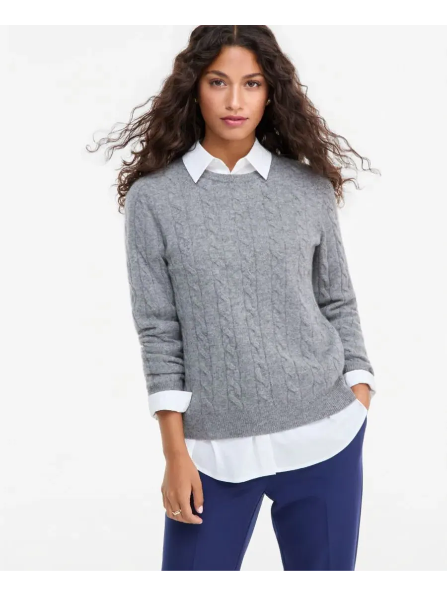 Свитер из кашемира с косами и круглым вырезом, модель Petite Cable-Knit Crewneck Charter Club — изображение 2 из 4, серый