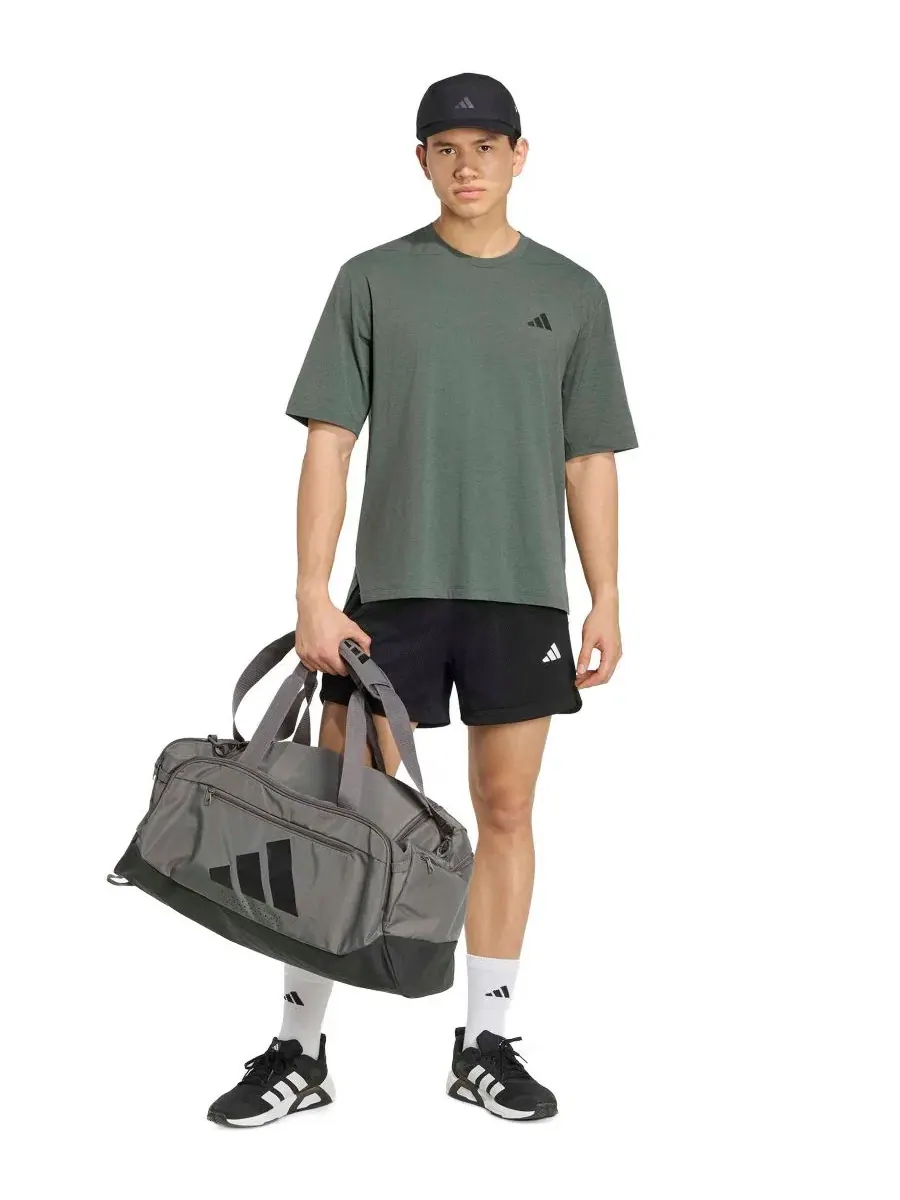 Футболка тренировочная с графикой Prime Lift Essentials adidas, Legend Ivy — изображение 2 из 3
