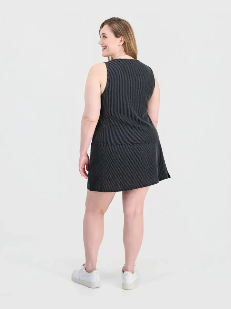 Комплект из топа без рукавов и юбки-шорт с карманами, модель Plus Size Ribbed Knit FULL CIRCLE — изображение 5 из 5, черный