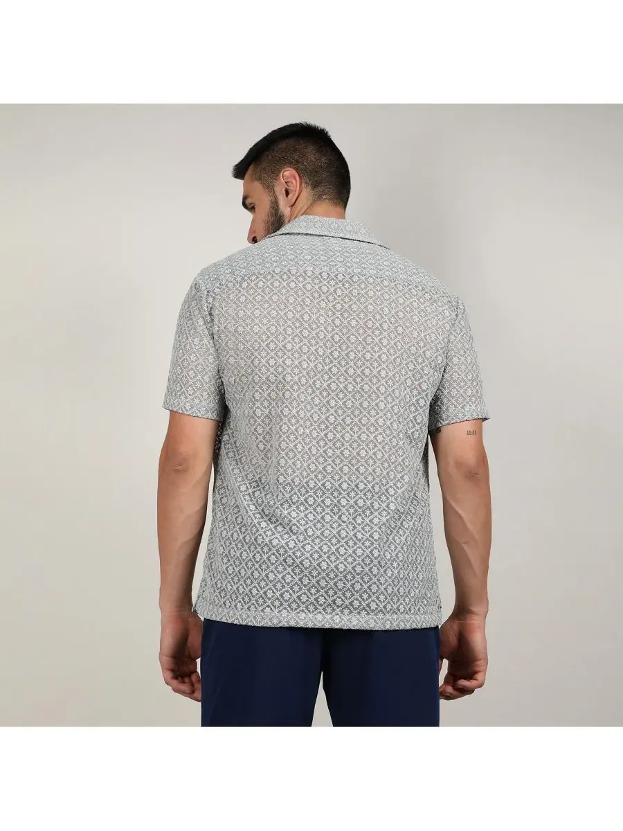 Мужская рубашка с цветочной вышивкой Moon Grey Campus Sutra — изображение 6 из 7, серый