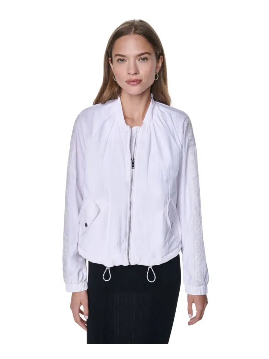 Женская технологичная куртка-бомбер с логотипом и мятой текстурой DKNY