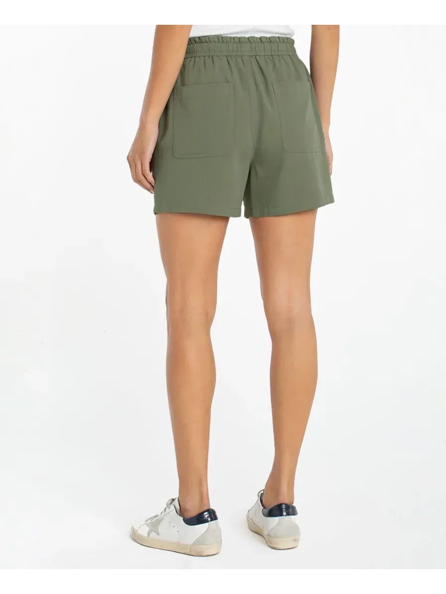 Шорты женские с завязкой Mid-Rise Pull-On Shorts Liverpool Los Angeles — изображение 3 из 3, оливковый