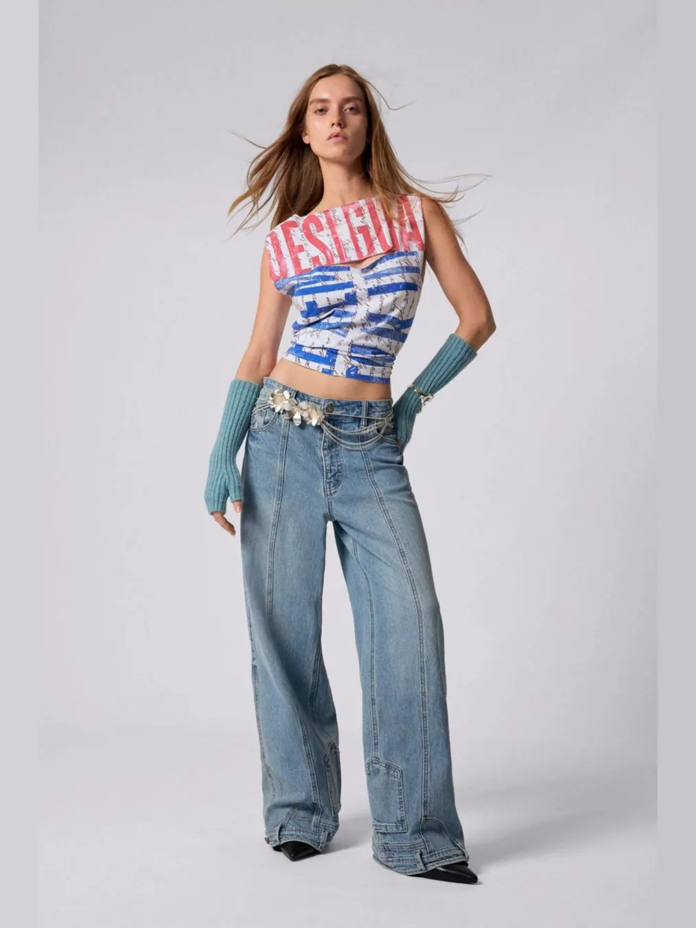 Женские прямые джинсы с эффектом выворота Desigual — изображение 2 из 6, светлый синий