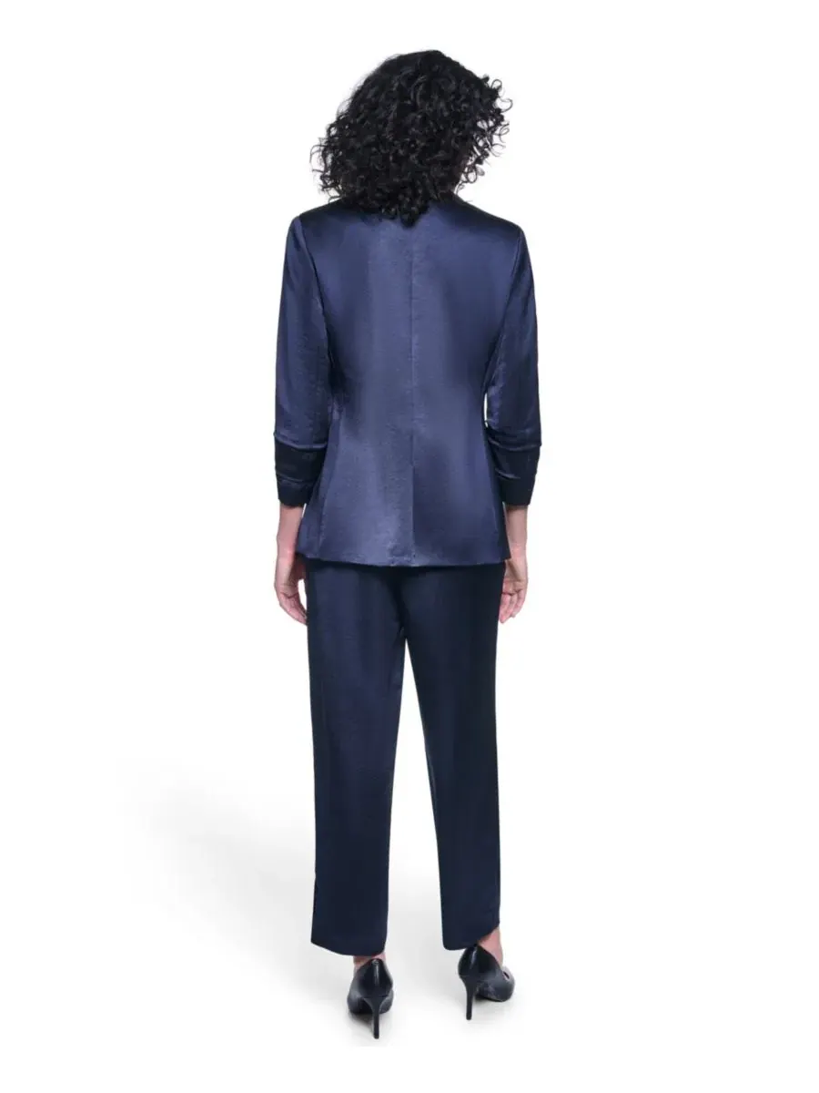 Жакет с воротником и одним пуговицей, с рукавом 3/4, модель Satin 3/4-Sleeve Collared One-button — изображение 5 из 13