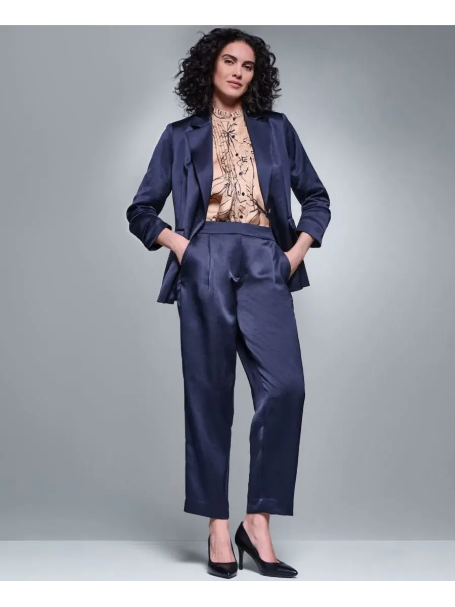 Жакет с воротником и одним пуговицей, с рукавом 3/4, модель Satin 3/4-Sleeve Collared One-button — изображение 7 из 13