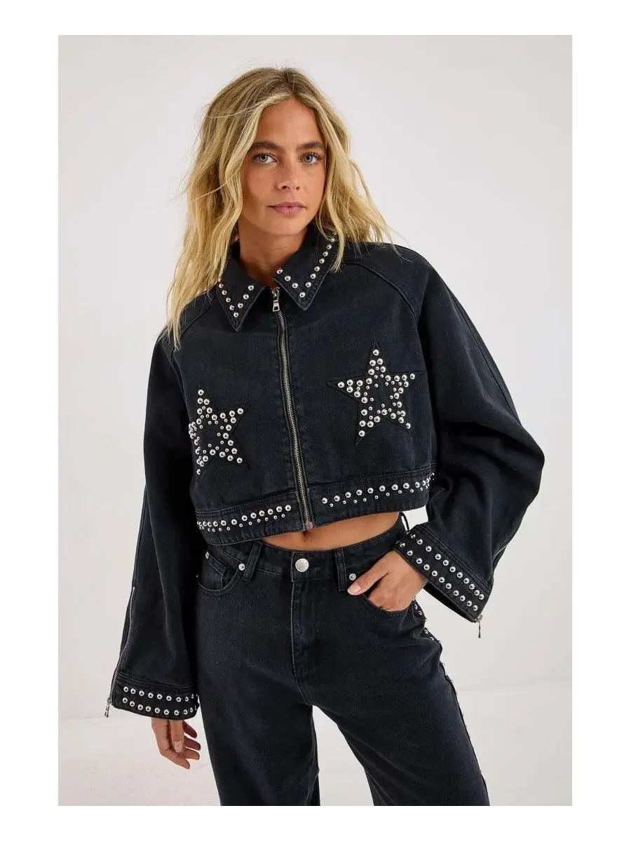 Женская джинсовая куртка с заклепками Nasty Gal