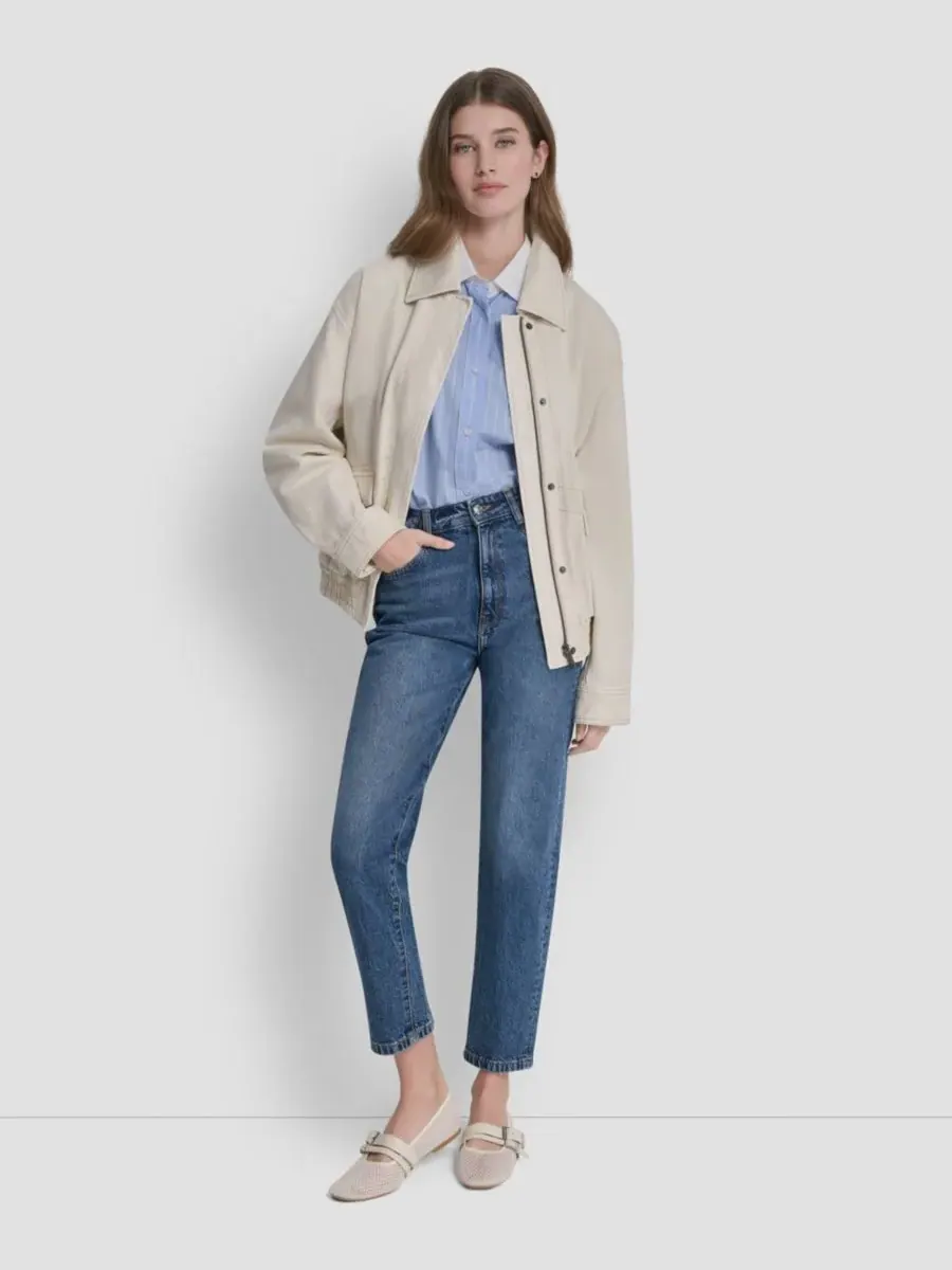 Женская джинсовая куртка-бомбер DKNY — изображение 2 из 6, пергаментный