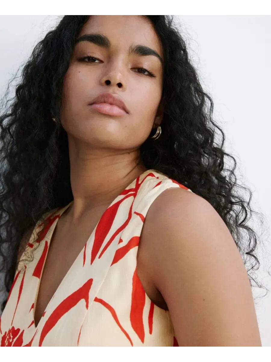 Платье-трапеция с принтом Cutouts Floral-Printed Dress MANGO — изображение 6 из 8, красный