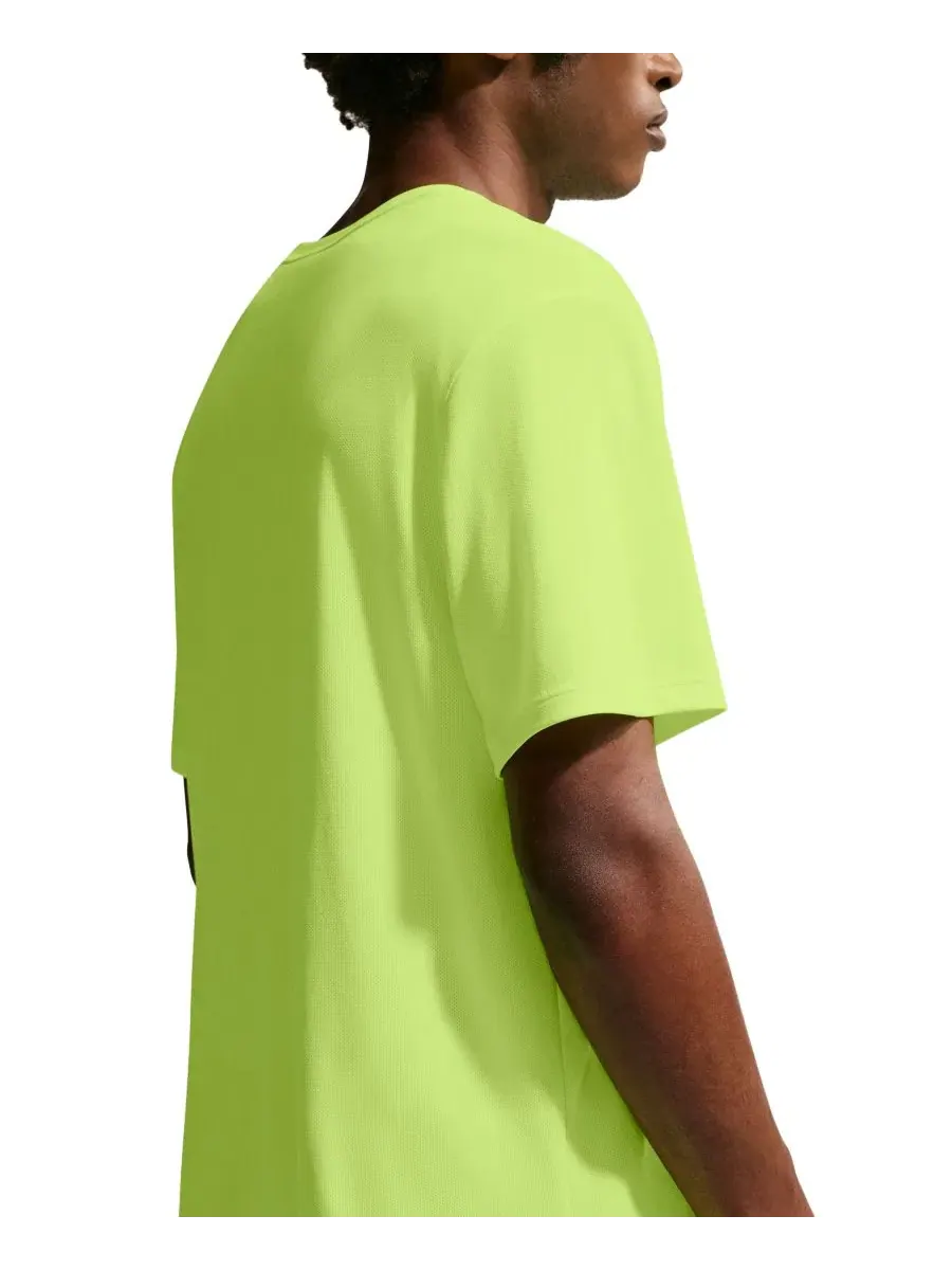Беговая футболка Dri-FIT с круглым вырезом Miler Nike — изображение 2 из 5, серебристый