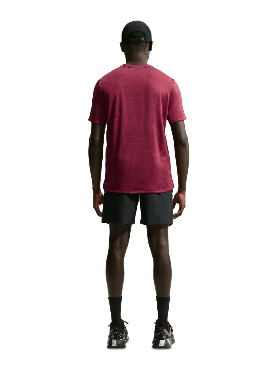 Футболка беговая с длинным рукавом Miler Nike — изображение 6 из 6, красный//серебристый