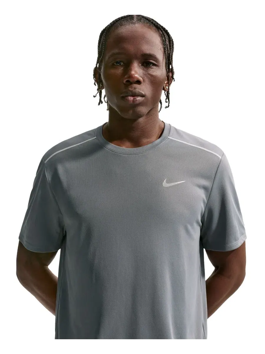 Футболка беговая Dri-FIT Miler Nike — изображение 2 из 6, серый/серый/серебристый