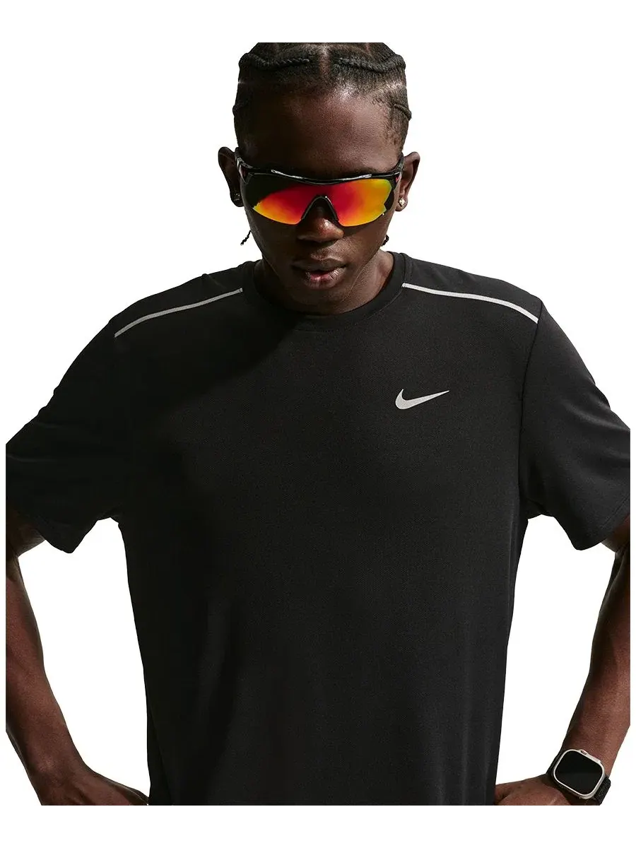Футболка для бега Dri-FIT Miler с круглым вырезом Nike — изображение 2 из 5, черный/серебристый