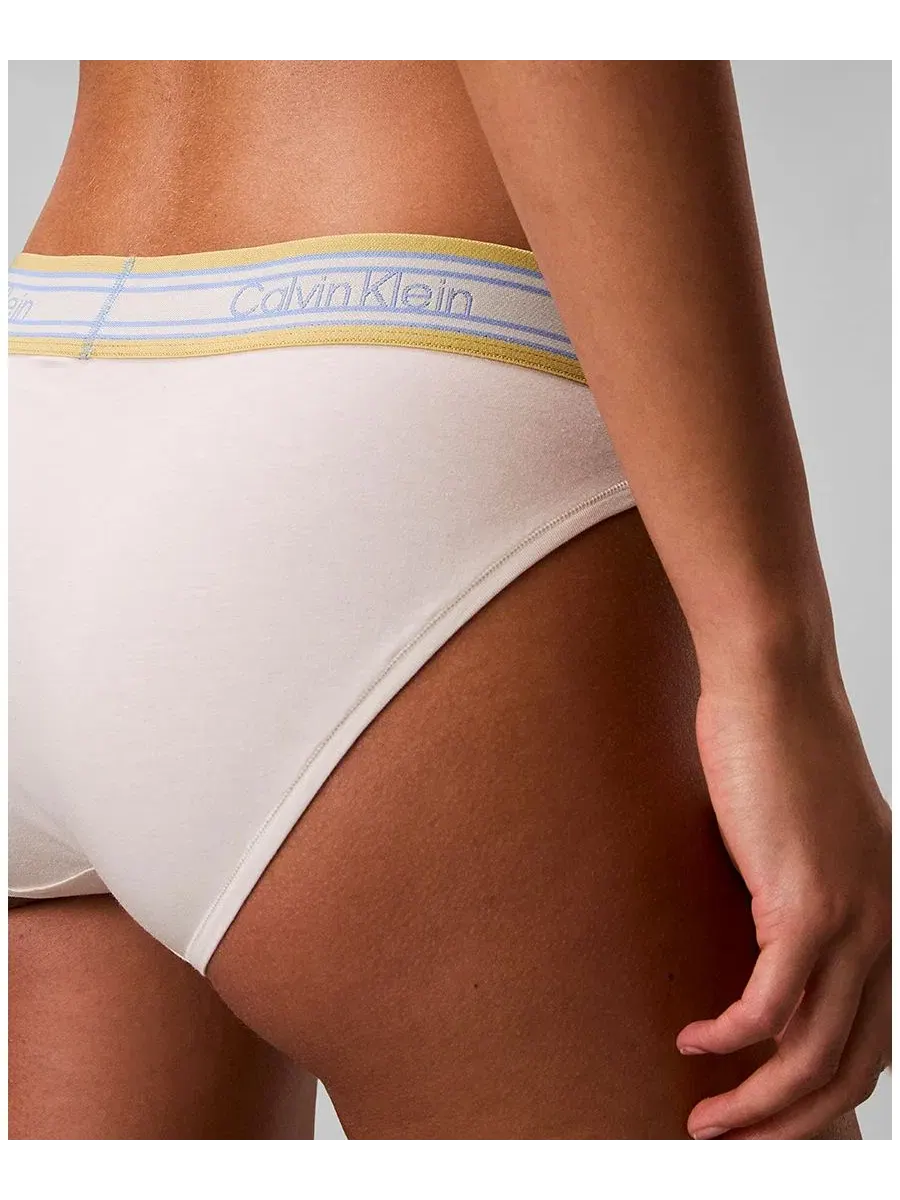 Трусы-бикини Calvin Klein — изображение 4 из 7, белый