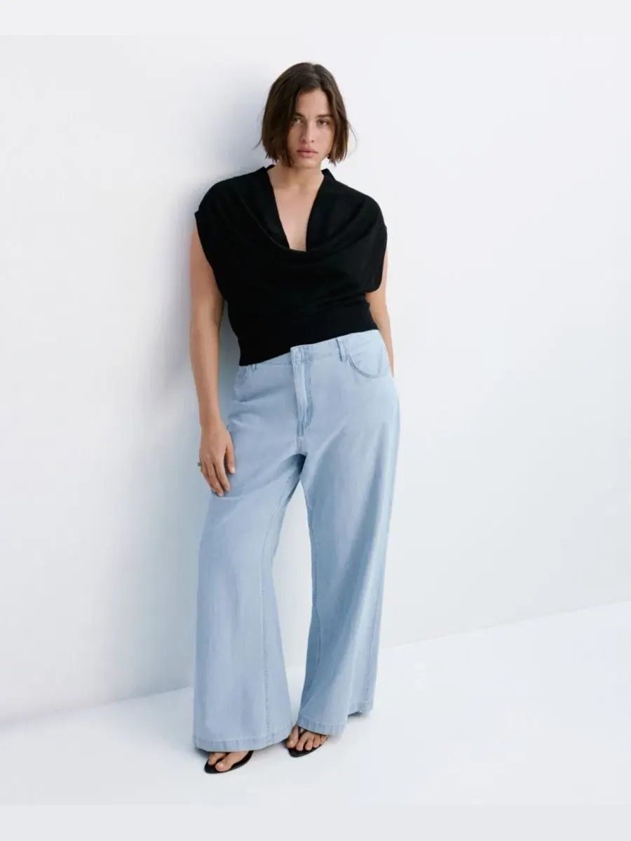 Джинсы с широкой штаниной и средней посадкой Mango Wide Leg Mid-Rise Jeans — изображение 5 из 9, светлый синий