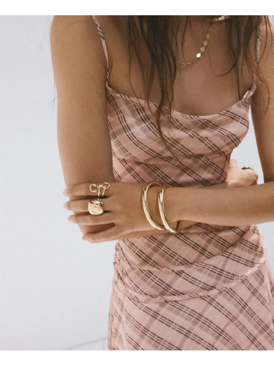 Платье с драпировкой и принтом в клетку Gathered Check Dress MANGO — изображение 4 из 8, розовый