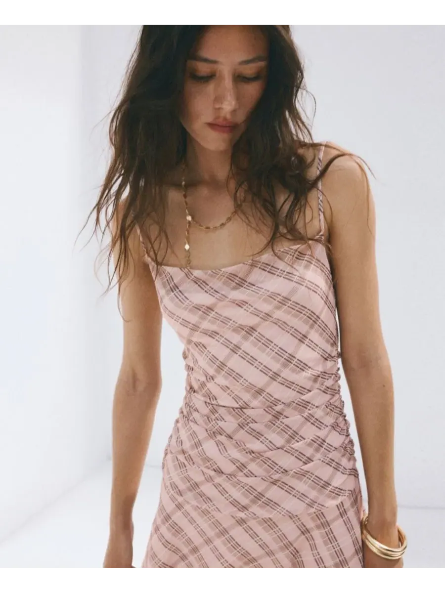 Платье с драпировкой и принтом в клетку Gathered Check Dress MANGO — изображение 8 из 8, розовый