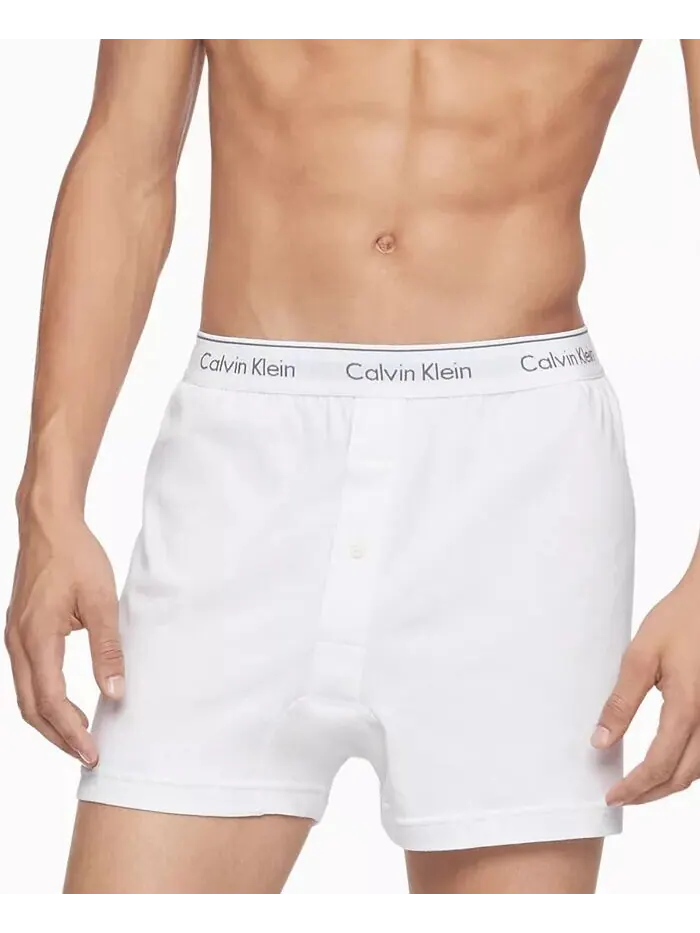Комплект трусов Calvin Klein Cotton Classics Knit Boxers, 3 предмета — изображение 2 из 4, белый