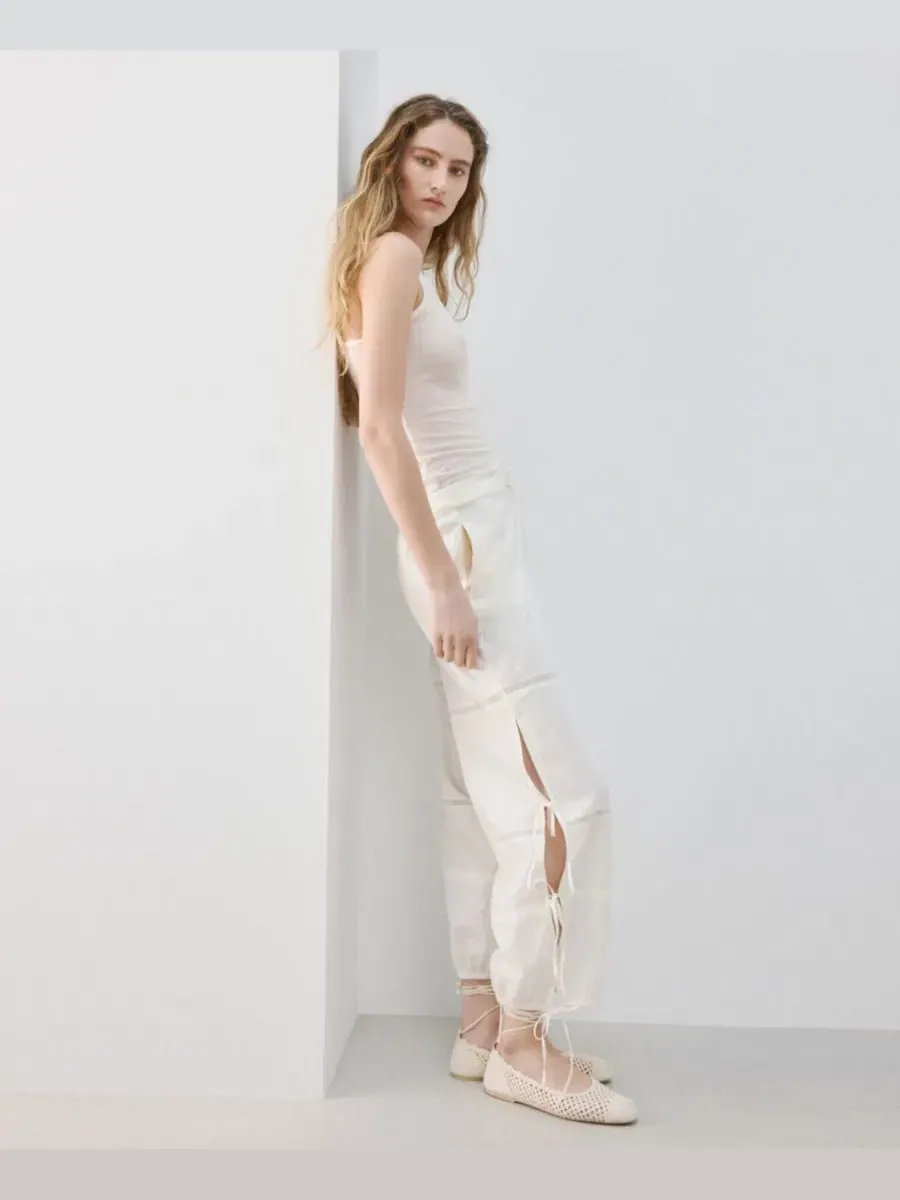 Брюки свободного кроя с завязками Baggy Cotton Pants MANGO — изображение 2 из 6, слоновая кость белый