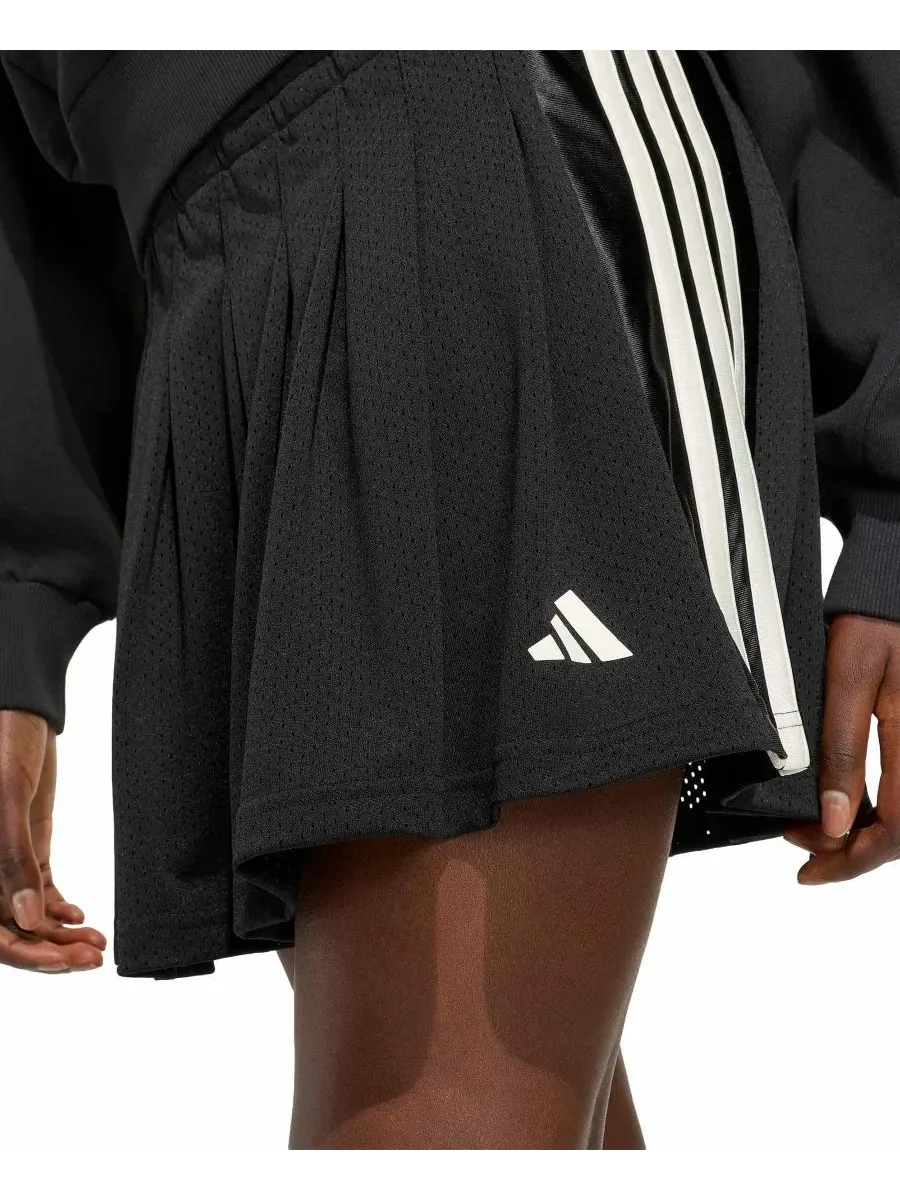 Юбка-шорты с плиссировкой и вставкой из сетки adidas — изображение 3 из 5, черный