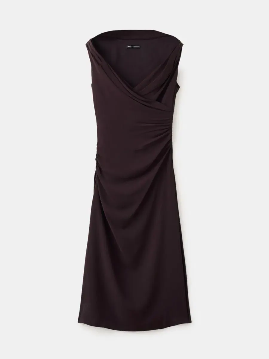Платье с запахом и драпировкой Crossover Neckline Ruched Dress MANGO — изображение 6 из 7, коричневый