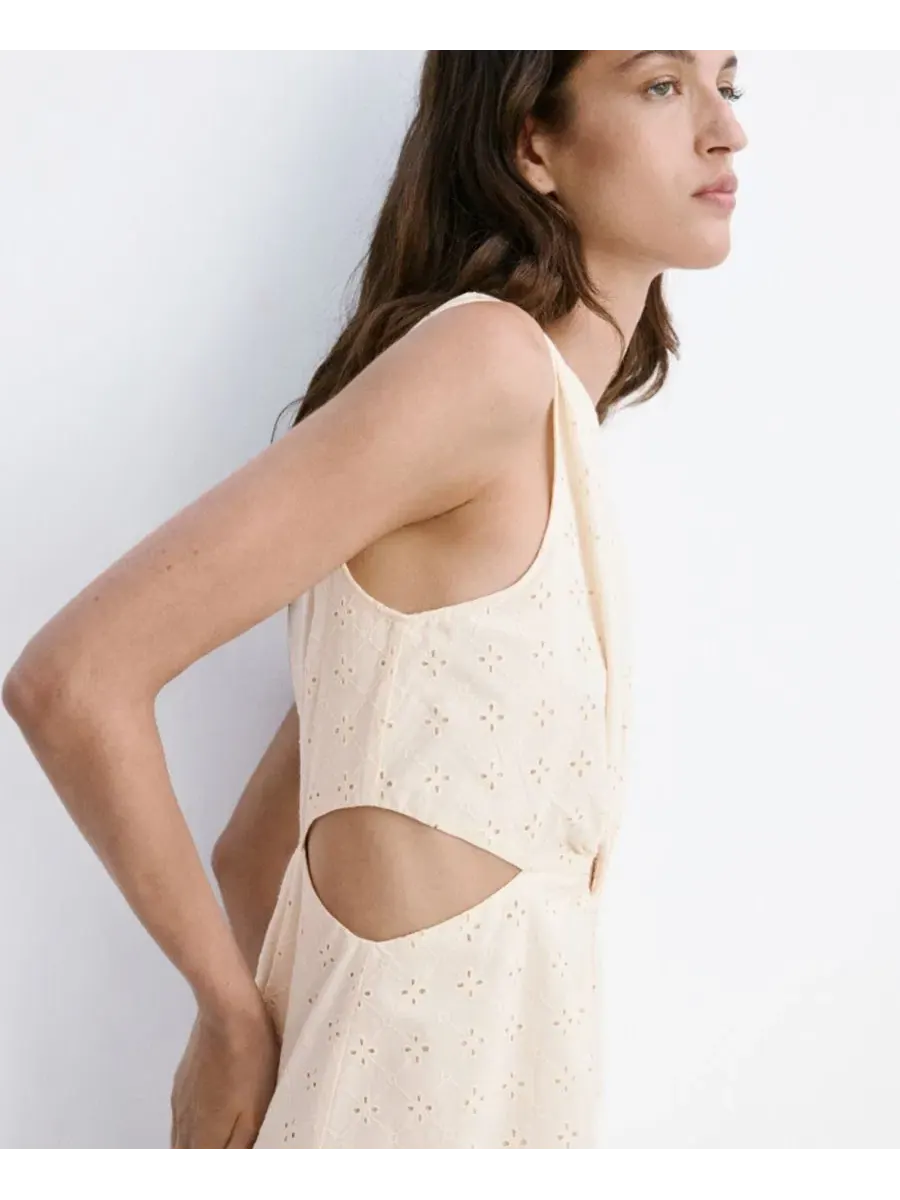 Платье-трапеция с вышивкой и кружевными вставками, модель Cutouts Openwork MANGO — изображение 4 из 7, экру