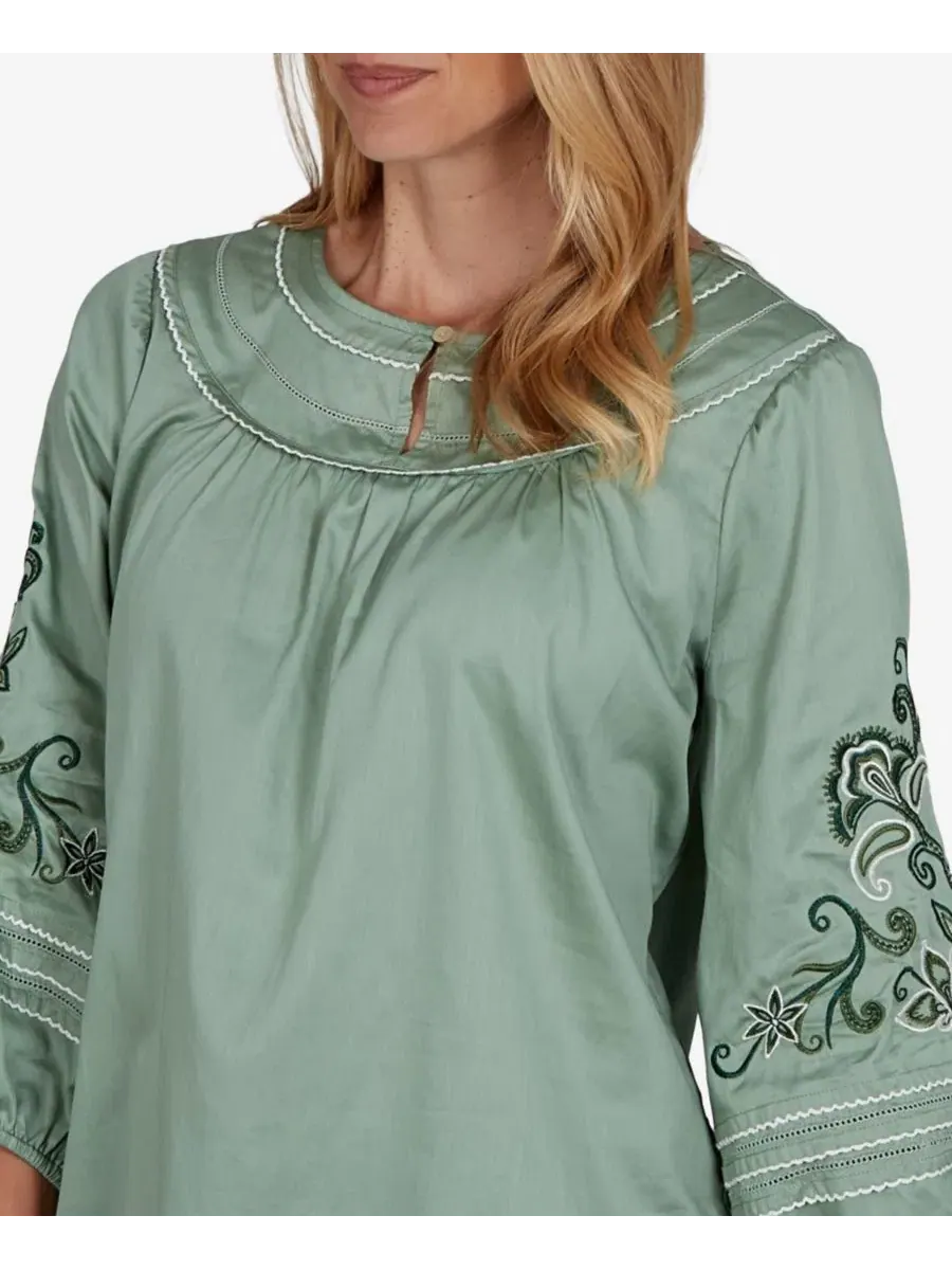 Блуза с вышивкой и рукавом 3/4 из вуали Petite Embroidered 3/4-Sleeve Voile Blouse Ruby Rd., Jasper — изображение 4 из 5