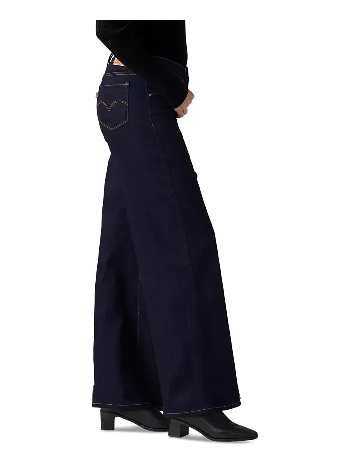 Женские джинсы 318 Shaping Stellar-Stretch с широкими штанинами Levi's — изображение 3 из 3, голубой