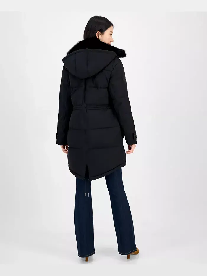 Женское стеганое пальто с капюшоном и отделкой из искусственного меха Michael Kors — изображение 2 из 2, черный