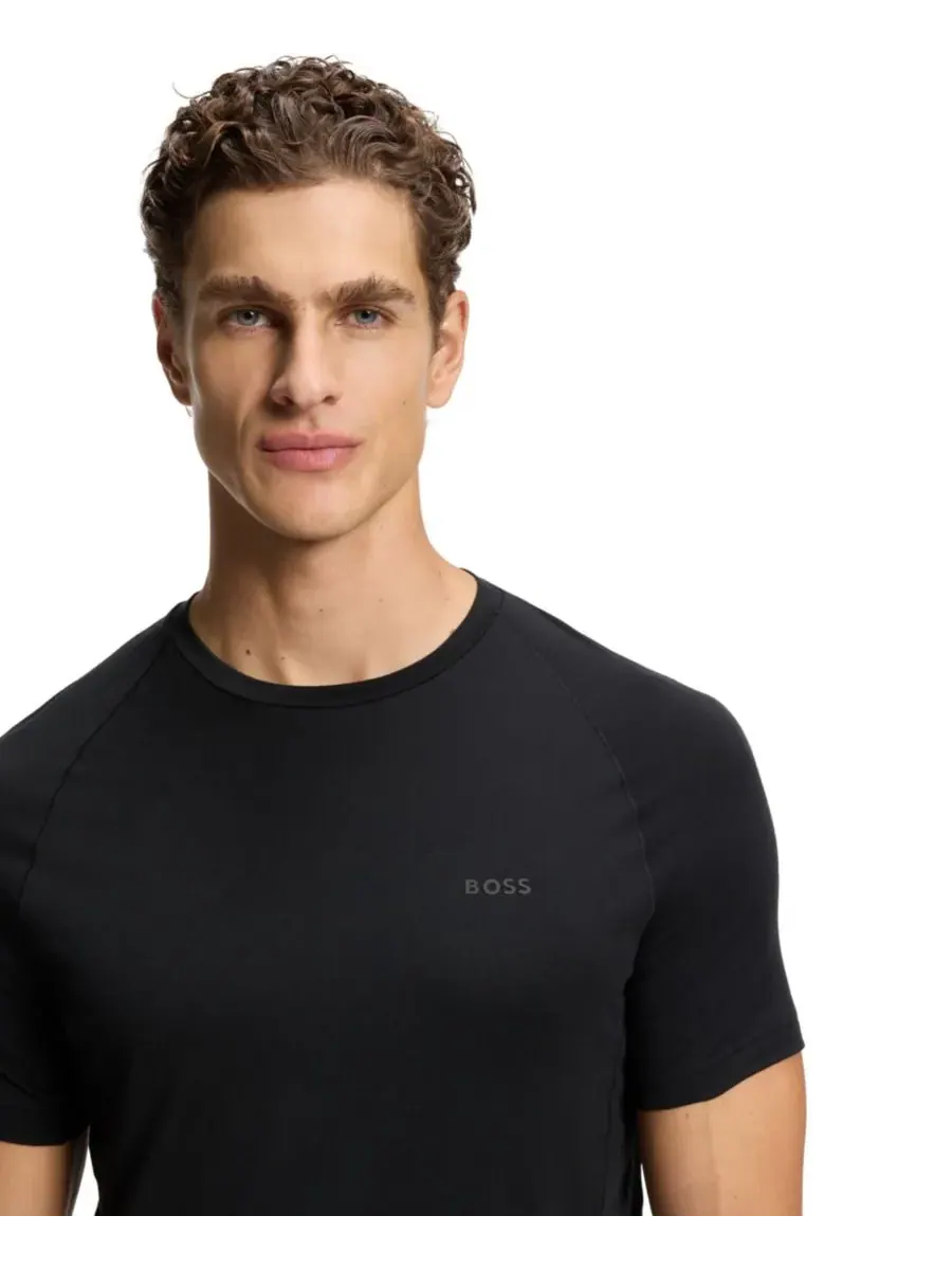 Мужская влагоотводящая спортивная футболка приталенного кроя Hugo Boss — изображение 5 из 5, черный