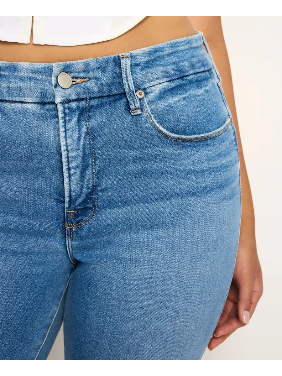 Женские джинсы прямого кроя Soft-Tech Good Legs, стандартные и большие размеры Good American — изображение 5 из 10, синий