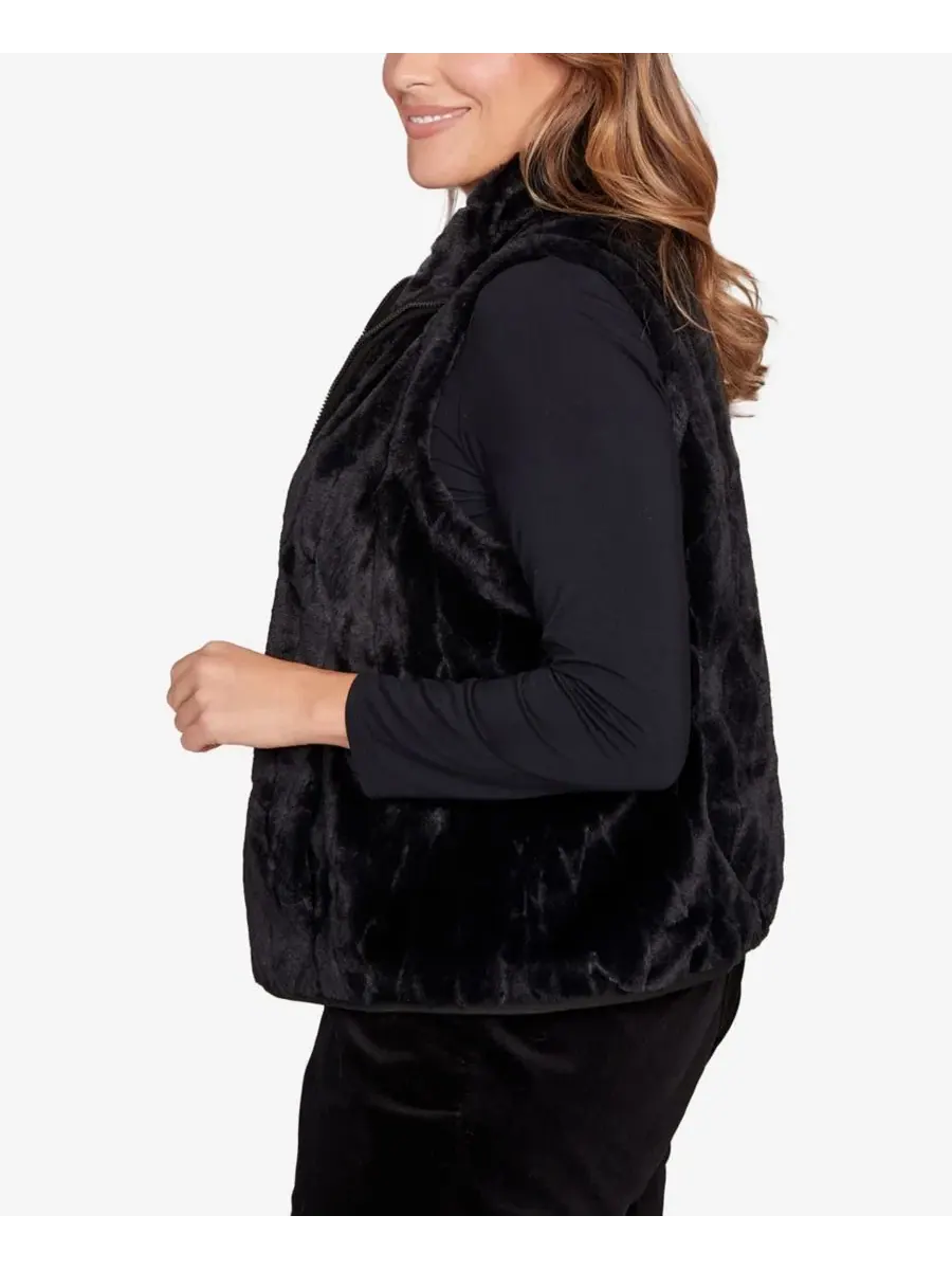 Жилет без рукавов с высоким воротом, модель Plus Size Solid Polyester Vest HEARTS OF PALM — изображение 4 из 5, черный